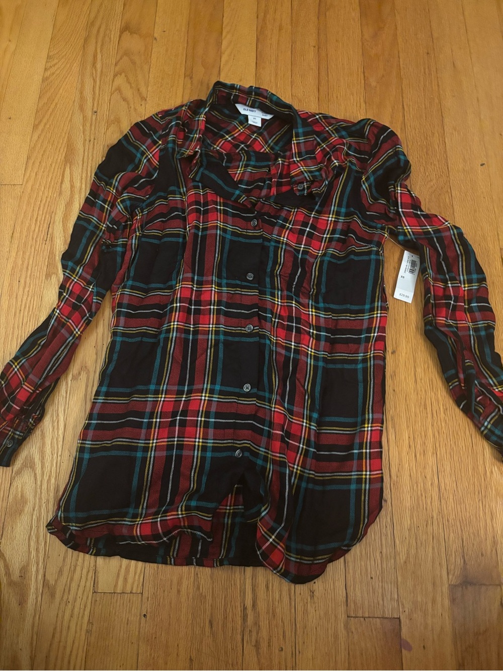 Old Navy Red Black Plaid Button-Down Shirt b157s